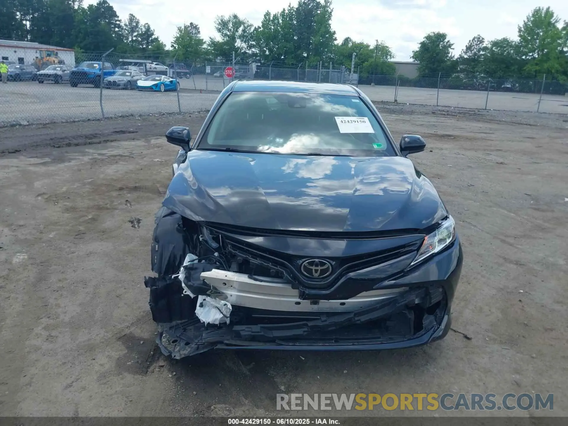 13 Photograph of a damaged car 4T1C11AK3LU991607 TOYOTA CAMRY 2020