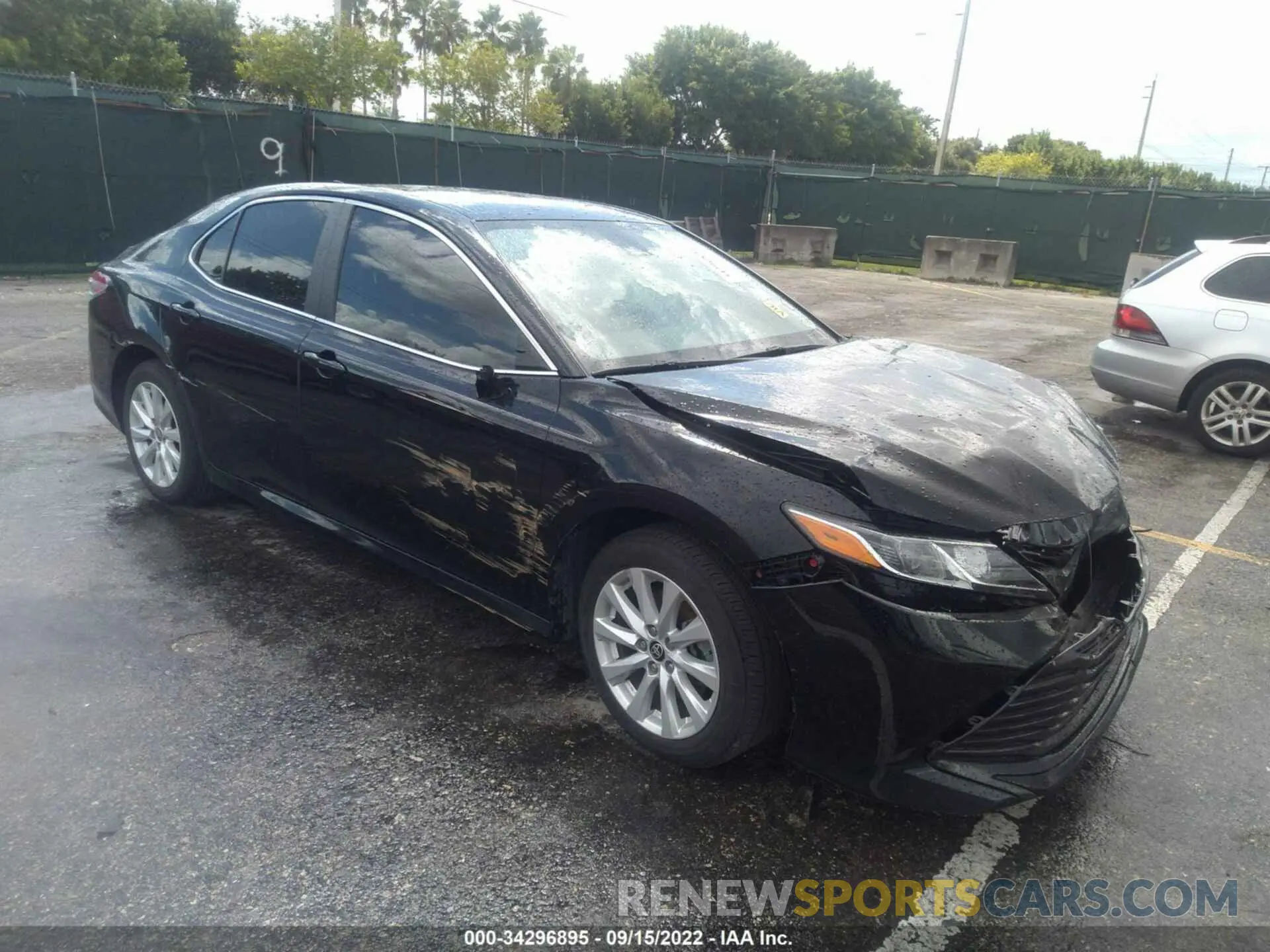 1 Photograph of a damaged car 4T1C11AK3LU994412 TOYOTA CAMRY 2020