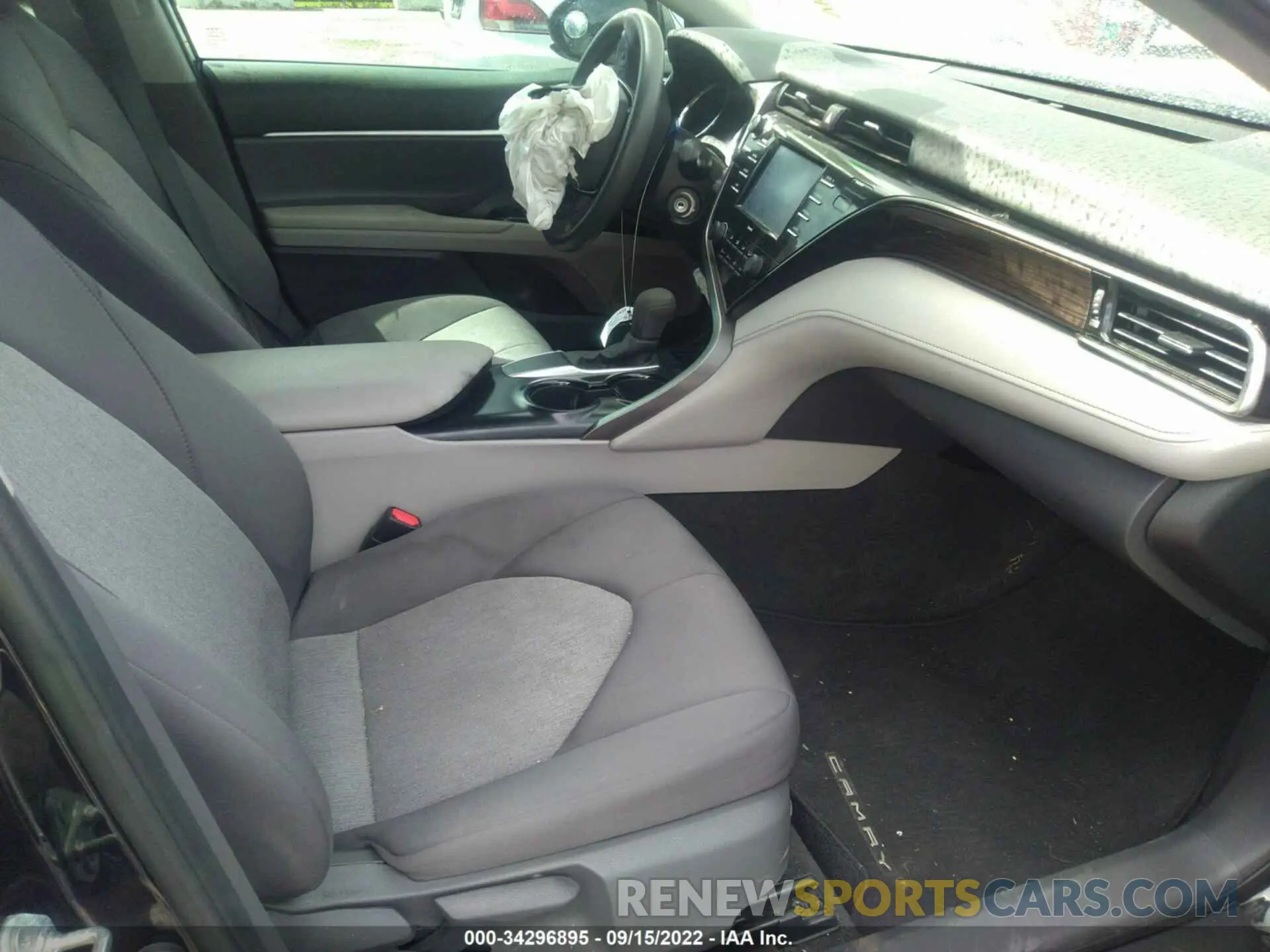 5 Photograph of a damaged car 4T1C11AK3LU994412 TOYOTA CAMRY 2020
