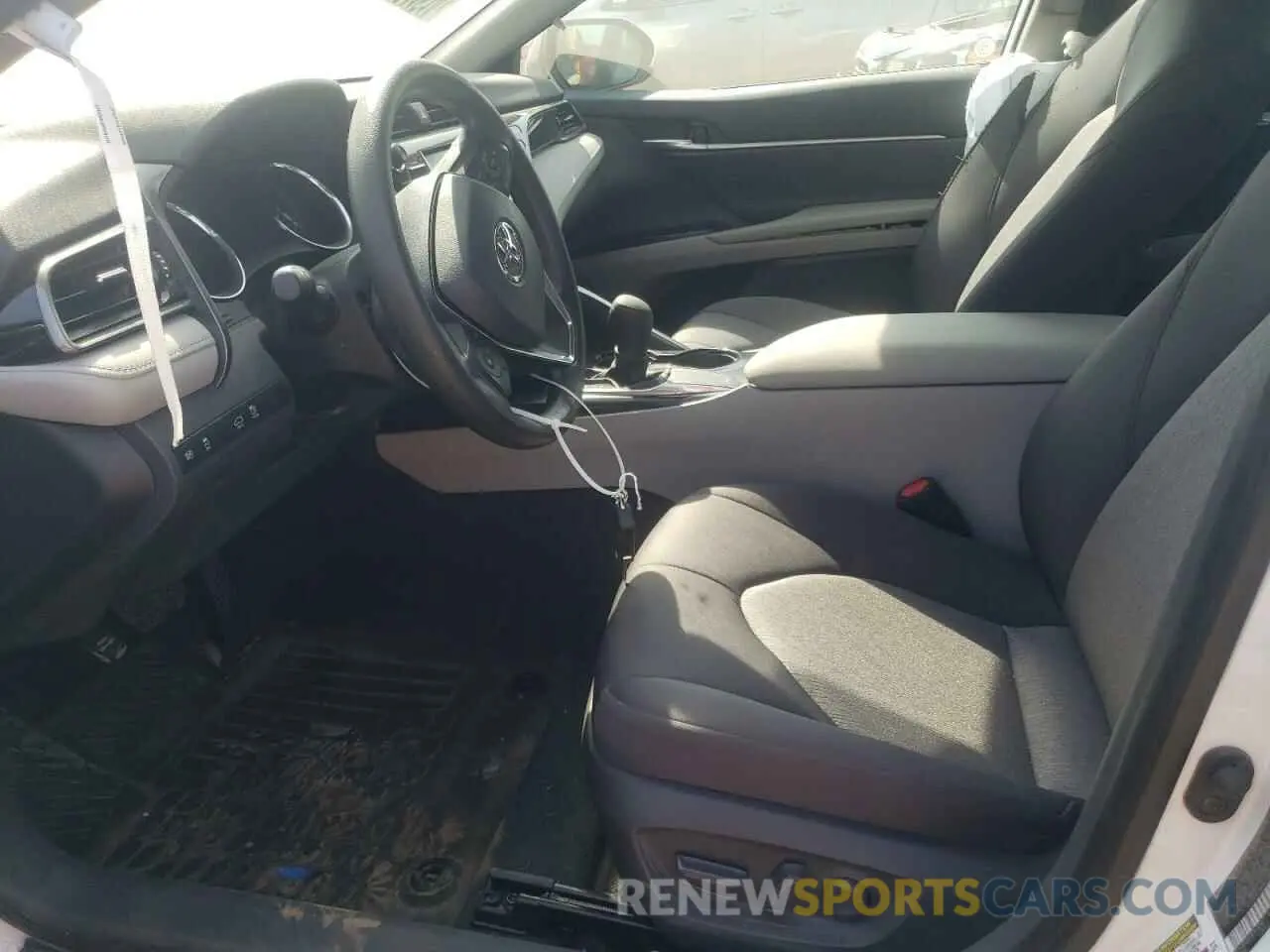 7 Photograph of a damaged car 4T1C11AK3LU994443 TOYOTA CAMRY 2020