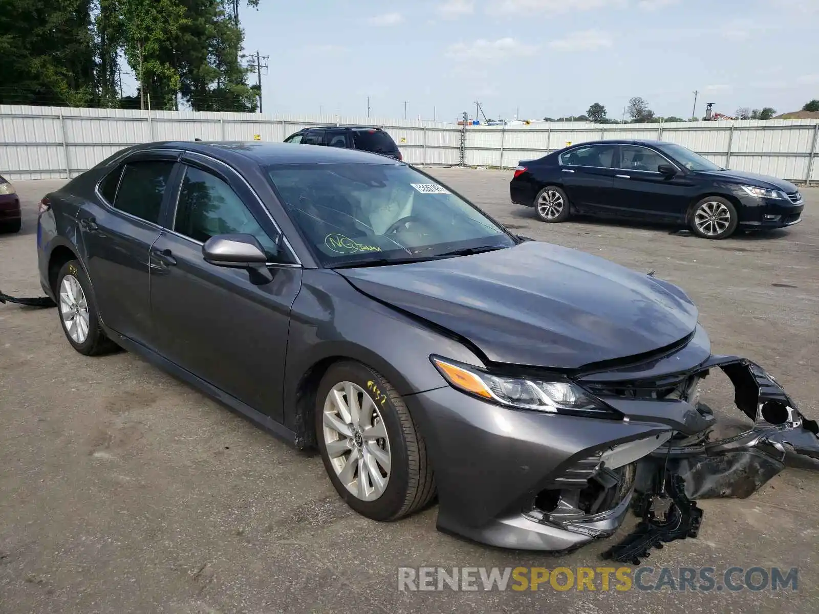 1 Photograph of a damaged car 4T1C11AK3LU999738 TOYOTA CAMRY 2020