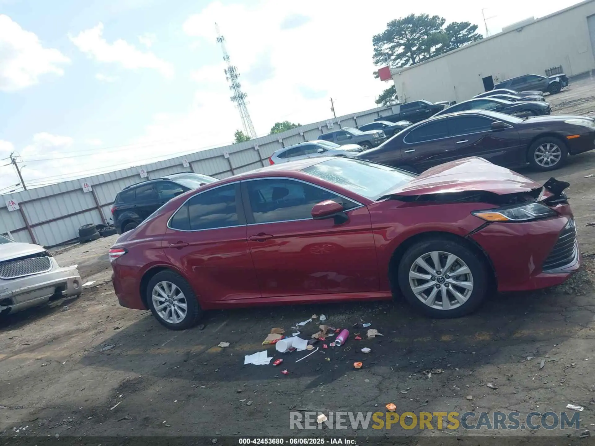 13 Photograph of a damaged car 4T1C11AK4LU301038 TOYOTA CAMRY 2020