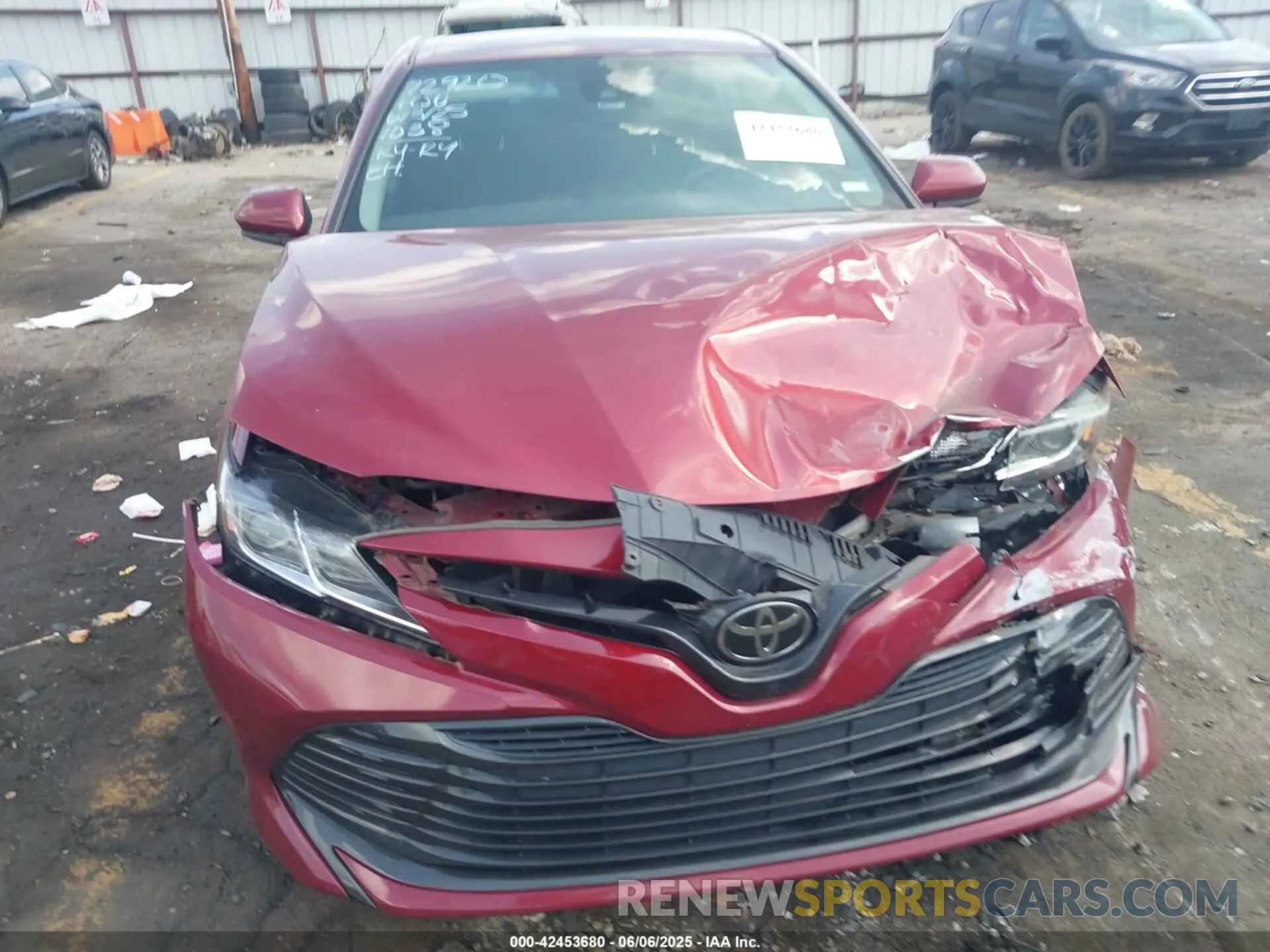 6 Photograph of a damaged car 4T1C11AK4LU301038 TOYOTA CAMRY 2020