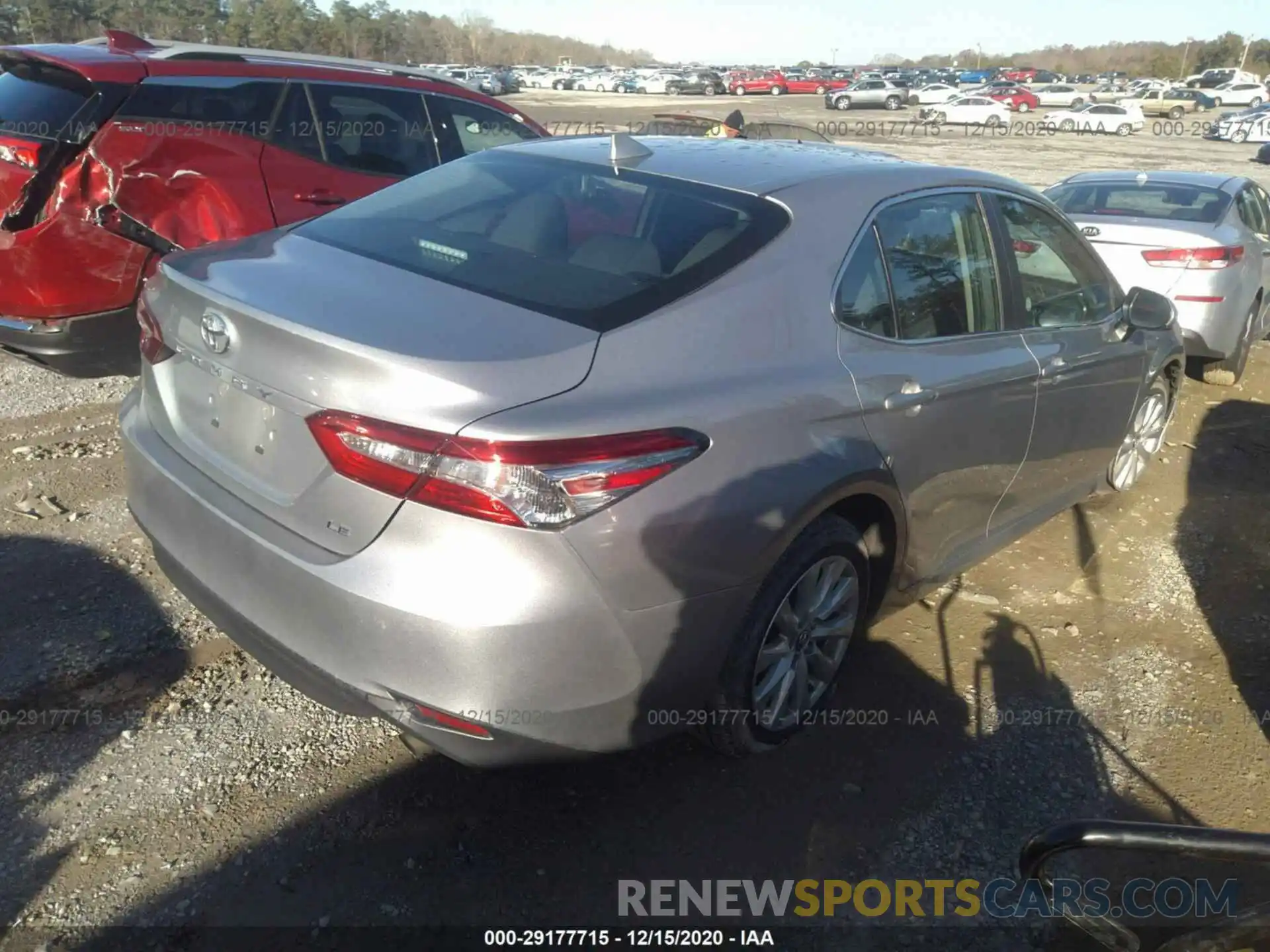 4 Photograph of a damaged car 4T1C11AK4LU305607 TOYOTA CAMRY 2020