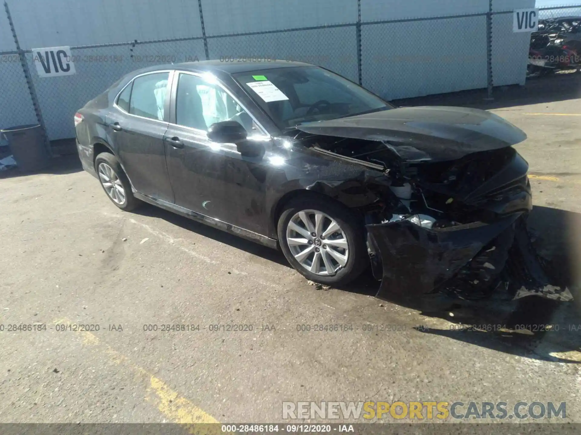 1 Photograph of a damaged car 4T1C11AK4LU324545 TOYOTA CAMRY 2020