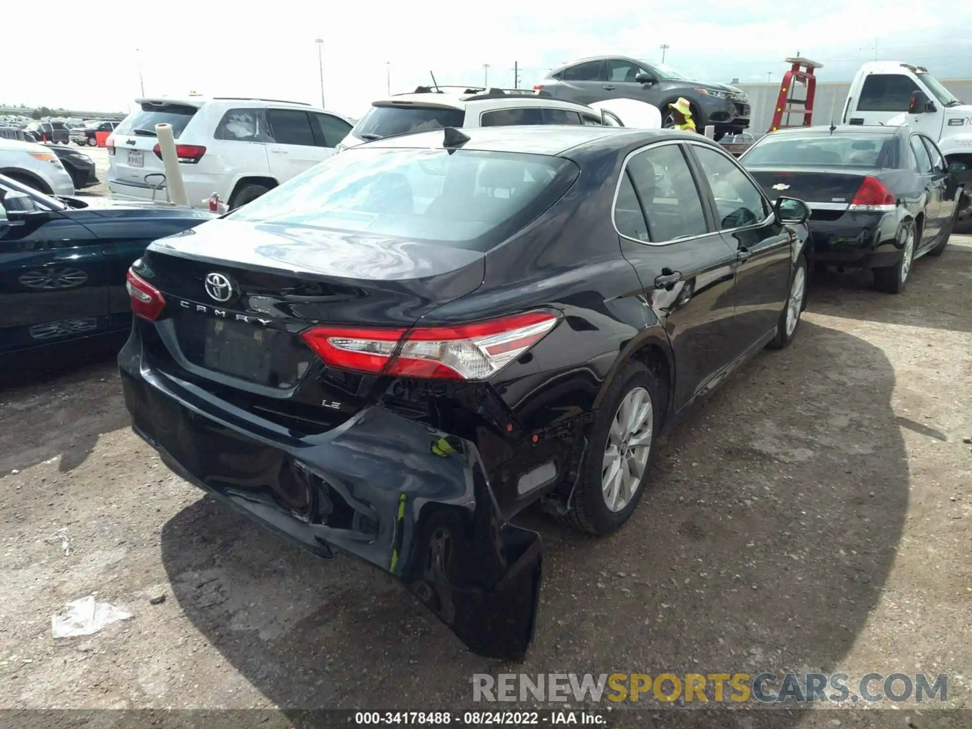 4 Photograph of a damaged car 4T1C11AK4LU329874 TOYOTA CAMRY 2020