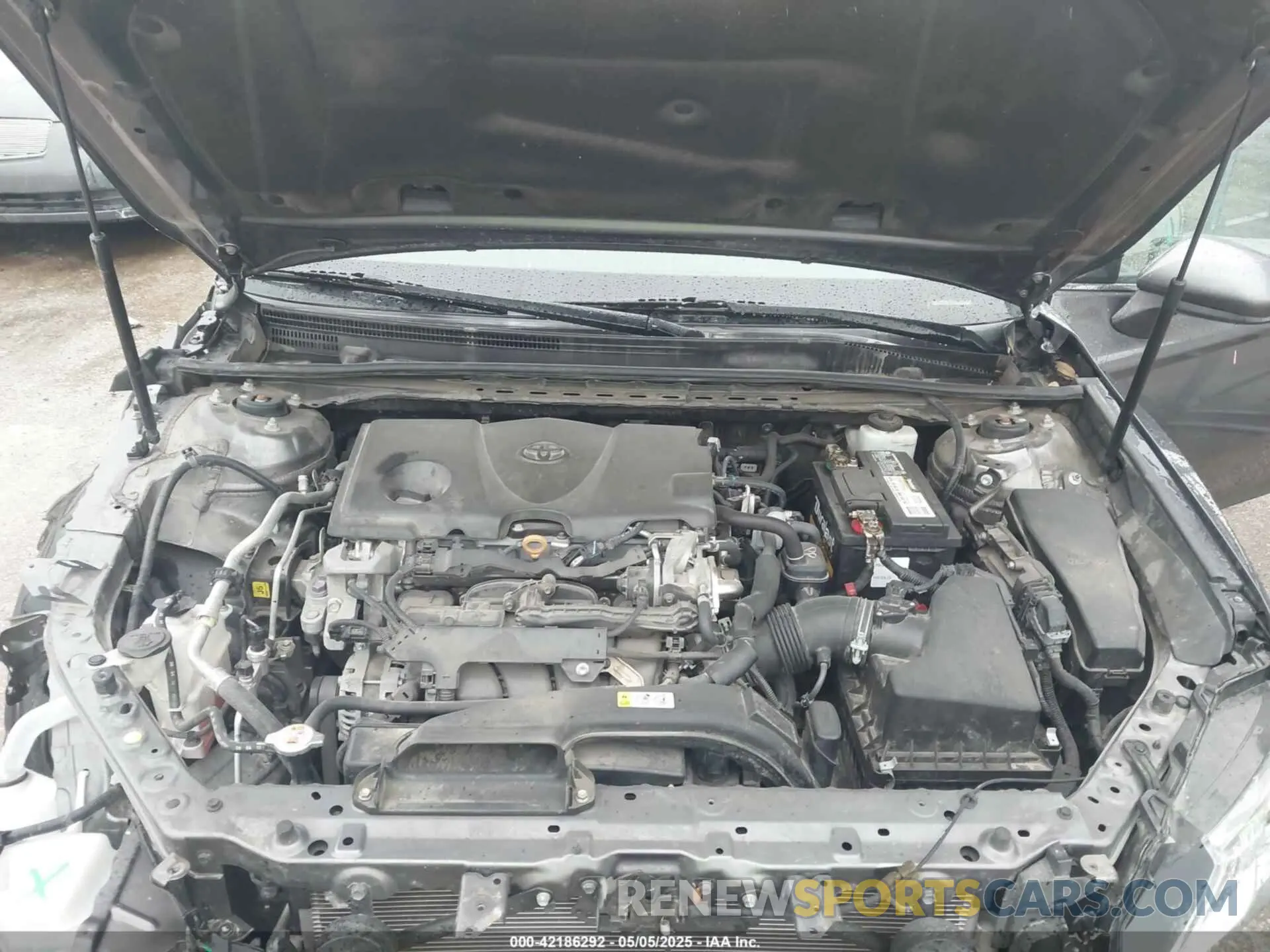 10 Photograph of a damaged car 4T1C11AK4LU331558 TOYOTA CAMRY 2020