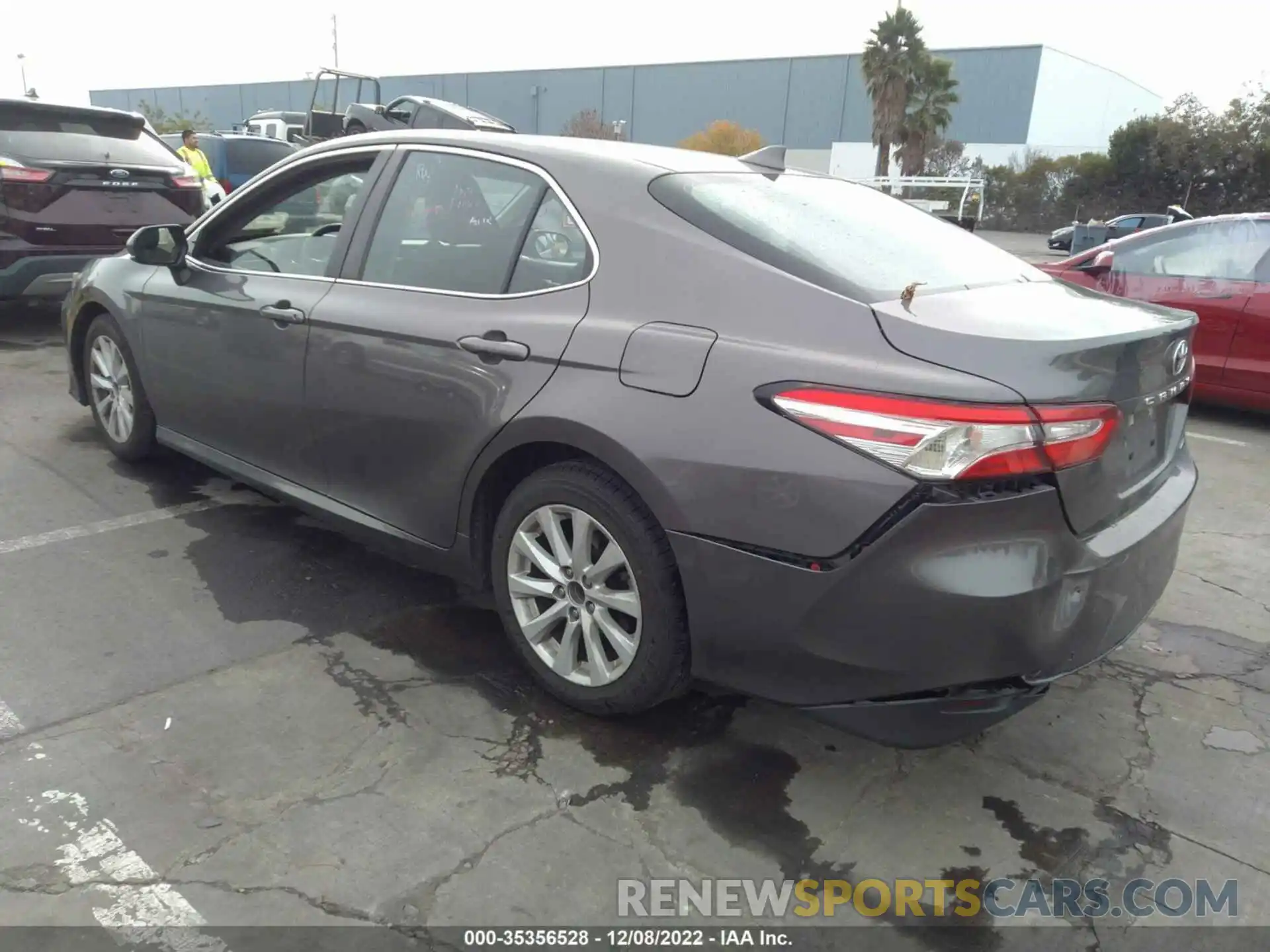 3 Photograph of a damaged car 4T1C11AK4LU332175 TOYOTA CAMRY 2020