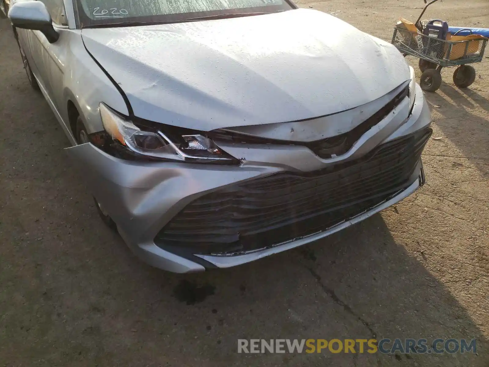 9 Photograph of a damaged car 4T1C11AK4LU335450 TOYOTA CAMRY 2020