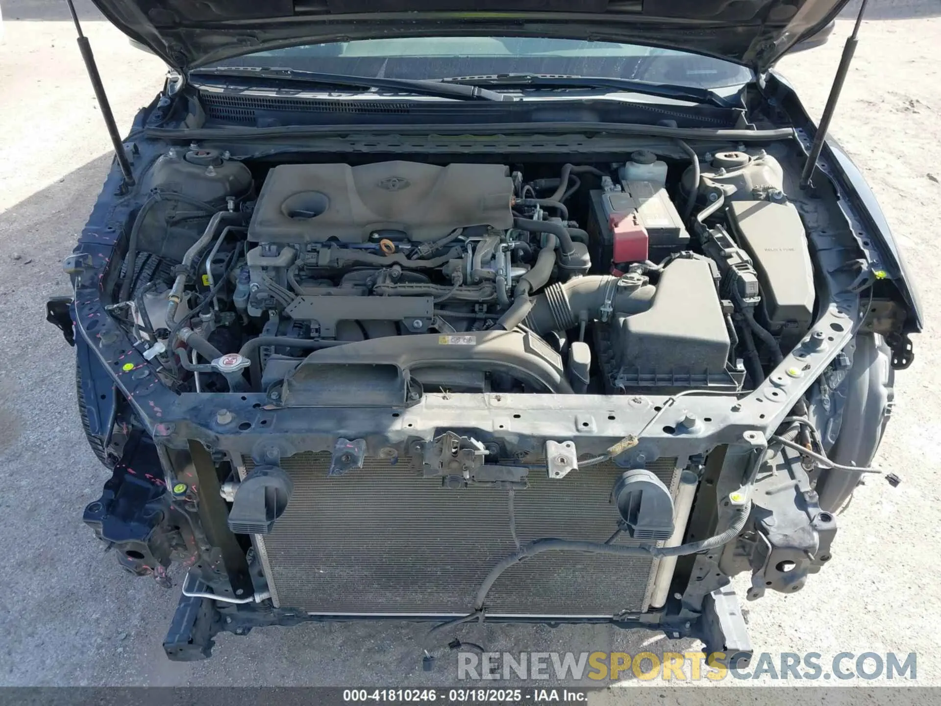 10 Photograph of a damaged car 4T1C11AK4LU345461 TOYOTA CAMRY 2020