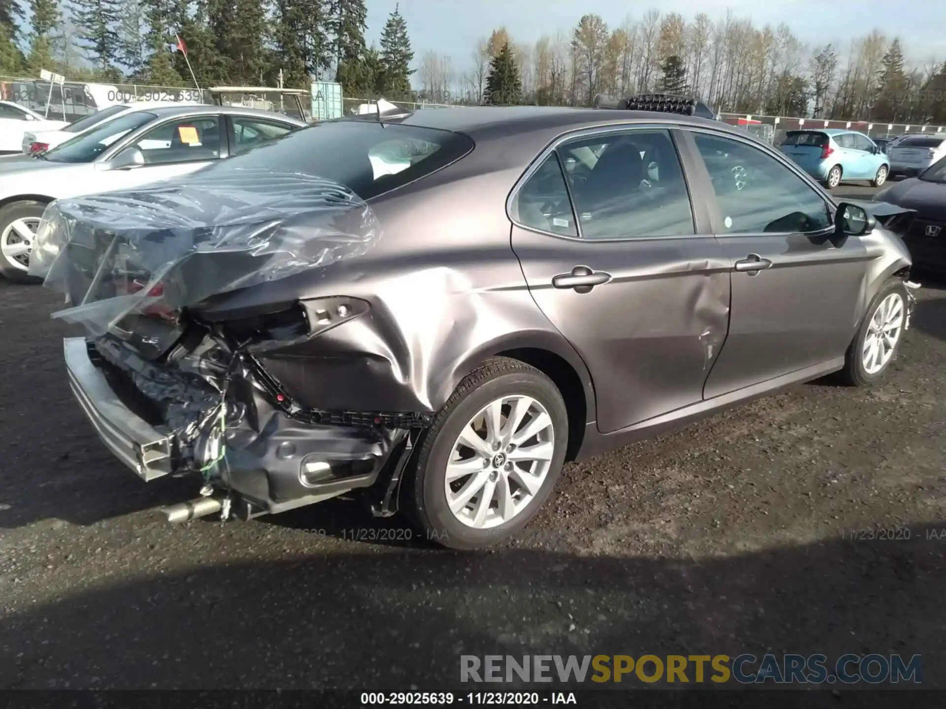 4 Photograph of a damaged car 4T1C11AK4LU357464 TOYOTA CAMRY 2020