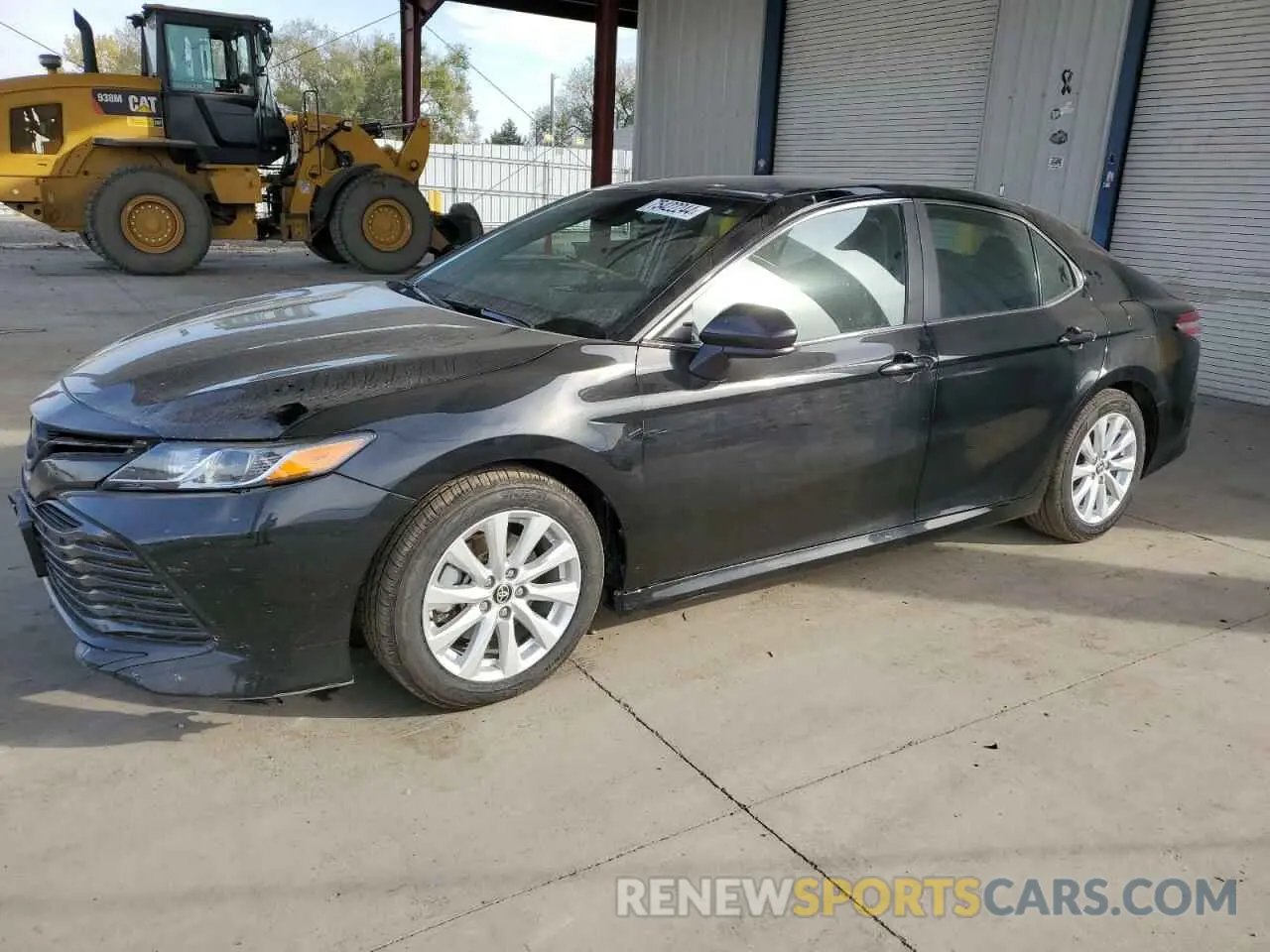 1 Photograph of a damaged car 4T1C11AK4LU360008 TOYOTA CAMRY 2020