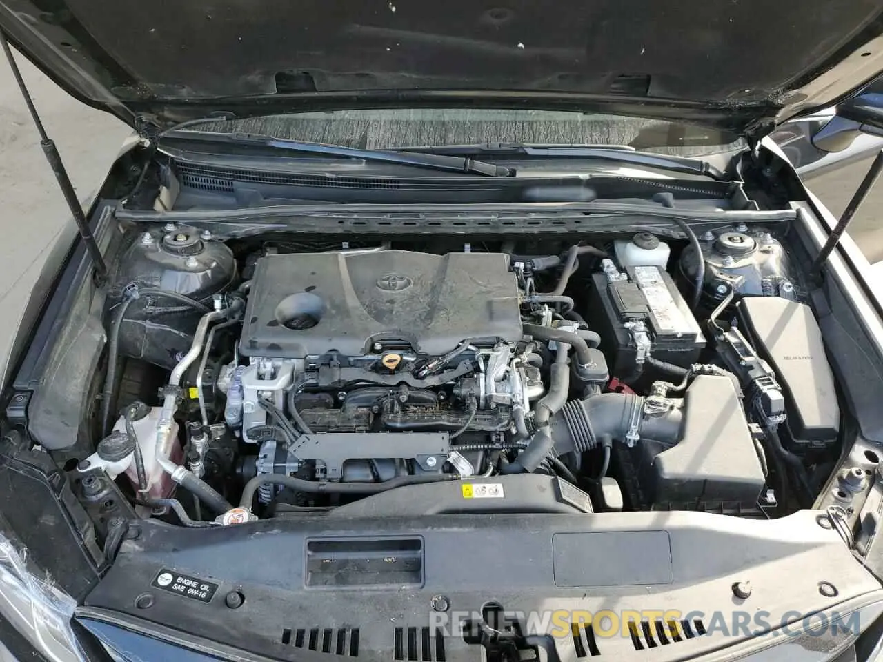 11 Photograph of a damaged car 4T1C11AK4LU360008 TOYOTA CAMRY 2020
