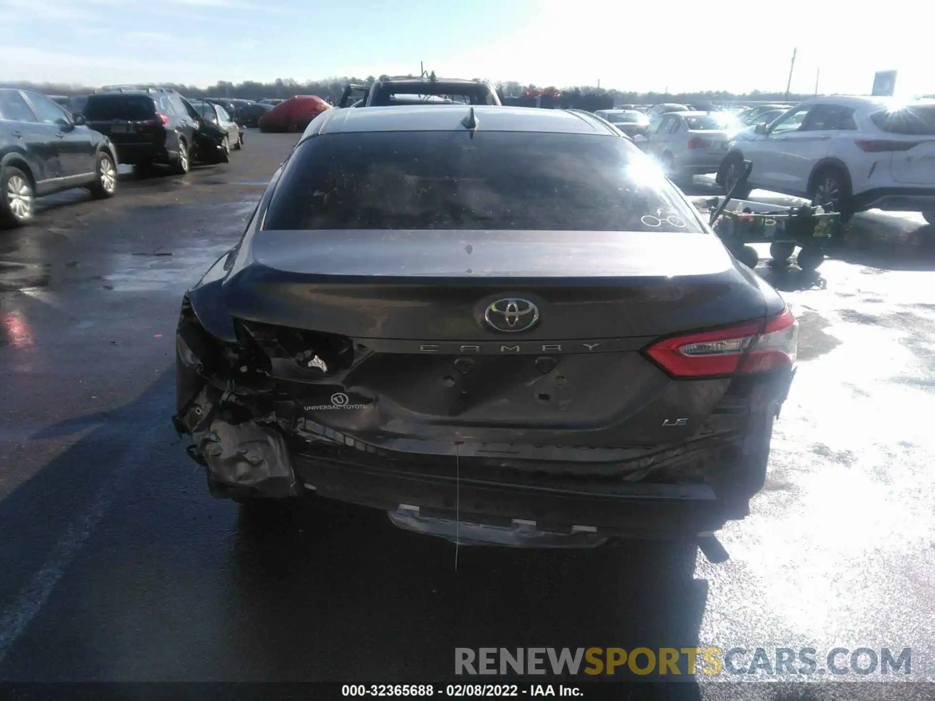 6 Photograph of a damaged car 4T1C11AK4LU361420 TOYOTA CAMRY 2020