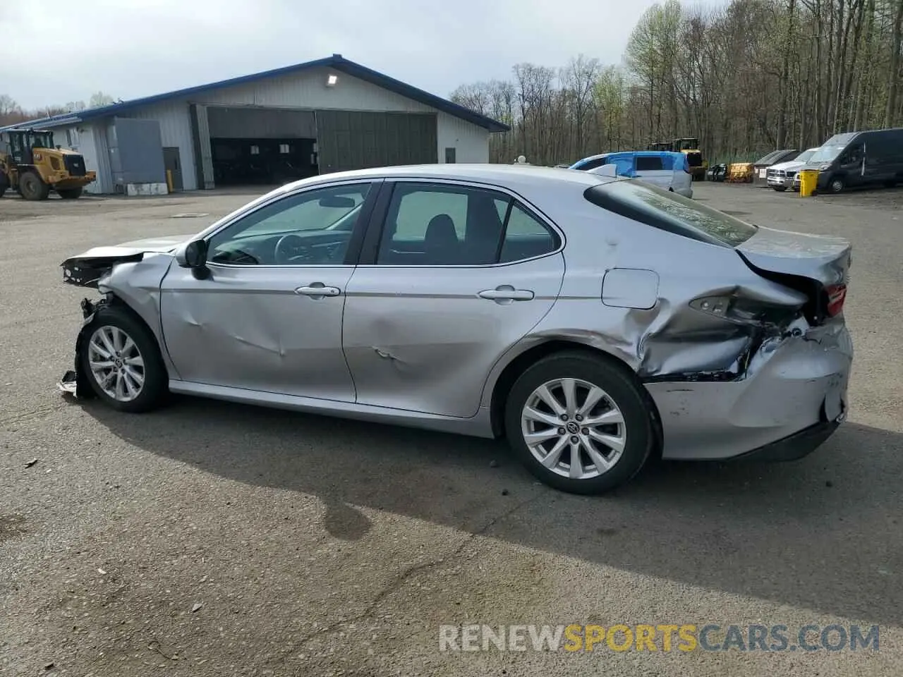 2 Photograph of a damaged car 4T1C11AK4LU367041 TOYOTA CAMRY 2020