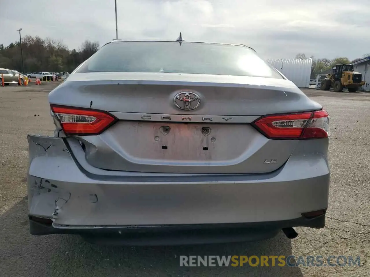 6 Photograph of a damaged car 4T1C11AK4LU367041 TOYOTA CAMRY 2020