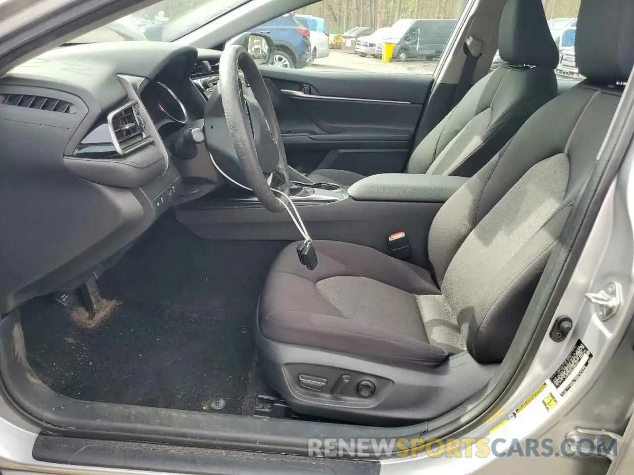7 Photograph of a damaged car 4T1C11AK4LU367041 TOYOTA CAMRY 2020