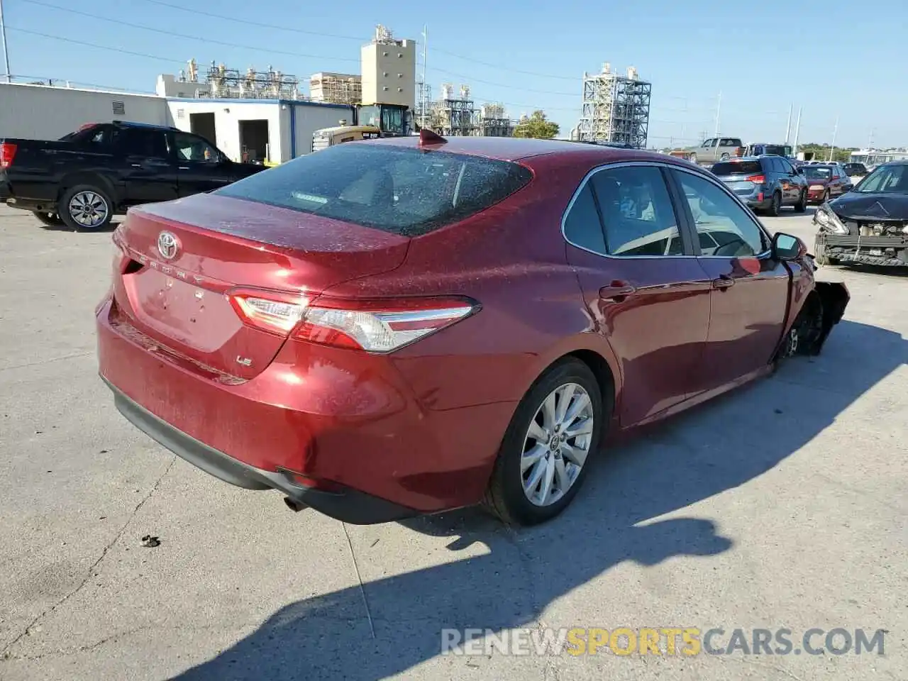 4 Photograph of a damaged car 4T1C11AK4LU399956 TOYOTA CAMRY 2020