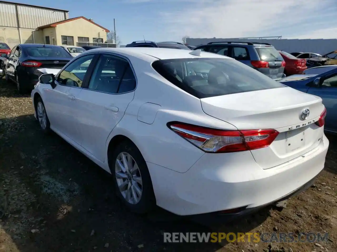 3 Photograph of a damaged car 4T1C11AK4LU401253 TOYOTA CAMRY 2020