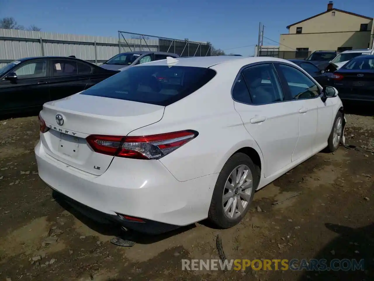 4 Photograph of a damaged car 4T1C11AK4LU401253 TOYOTA CAMRY 2020