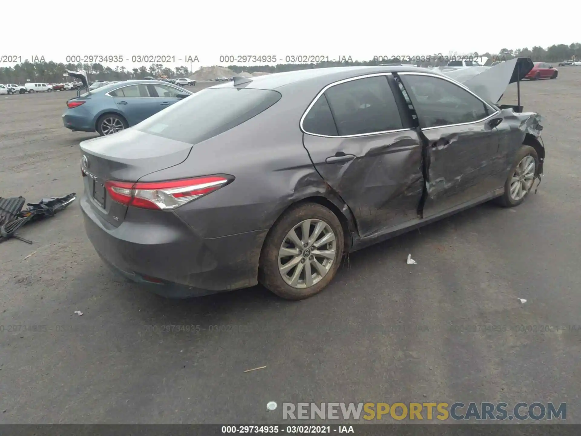 4 Photograph of a damaged car 4T1C11AK4LU504821 TOYOTA CAMRY 2020