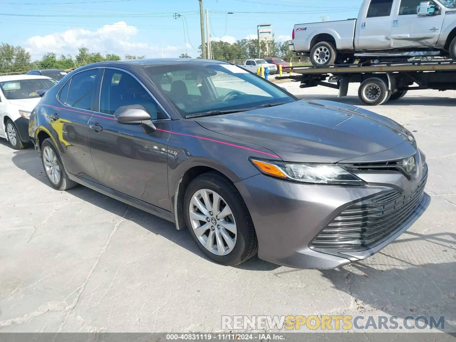 1 Photograph of a damaged car 4T1C11AK4LU880130 TOYOTA CAMRY 2020