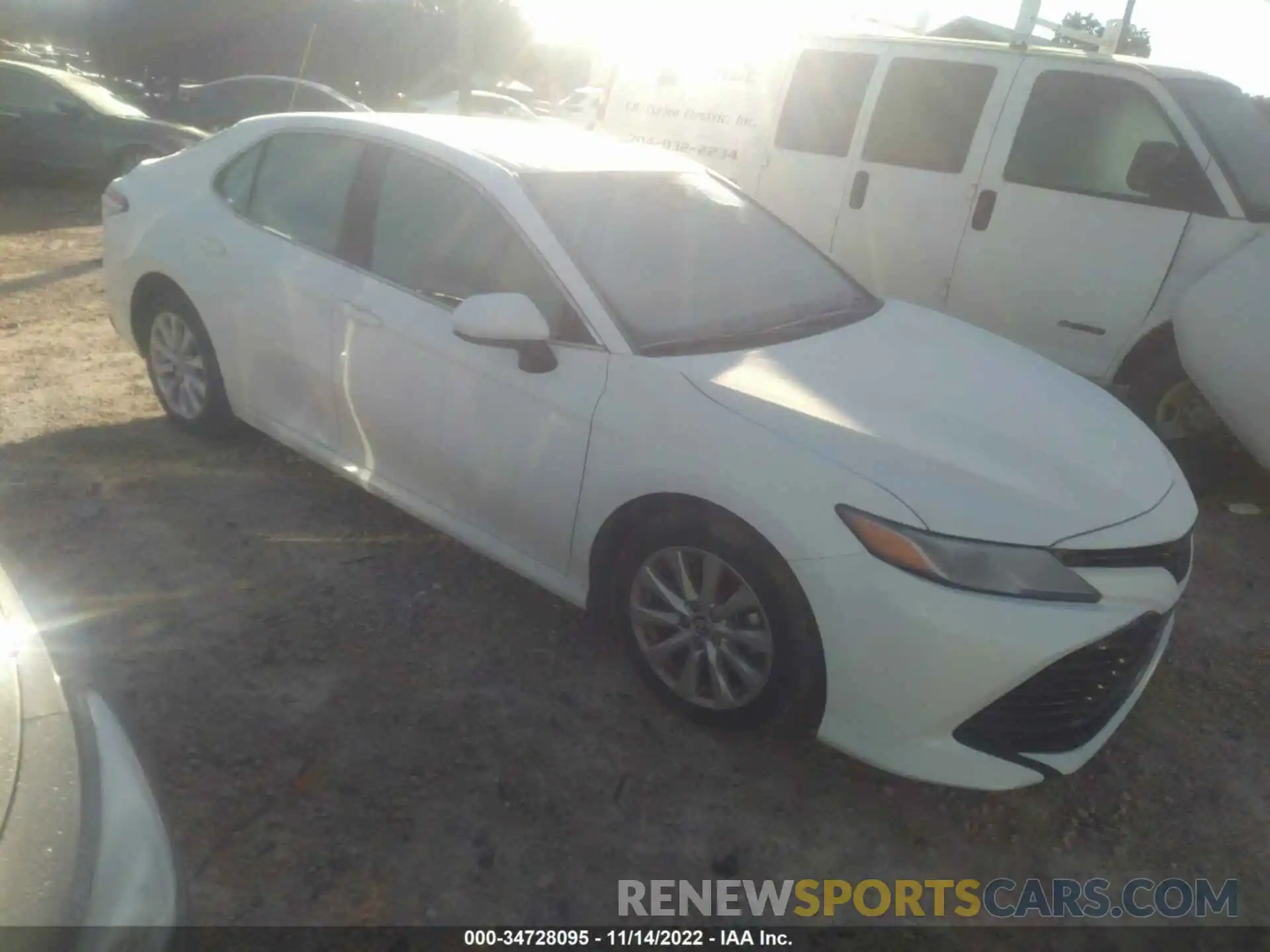 1 Photograph of a damaged car 4T1C11AK4LU880192 TOYOTA CAMRY 2020