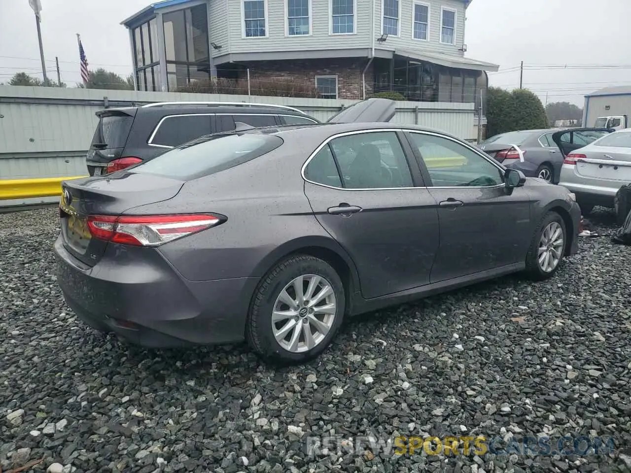 3 Photograph of a damaged car 4T1C11AK4LU899096 TOYOTA CAMRY 2020