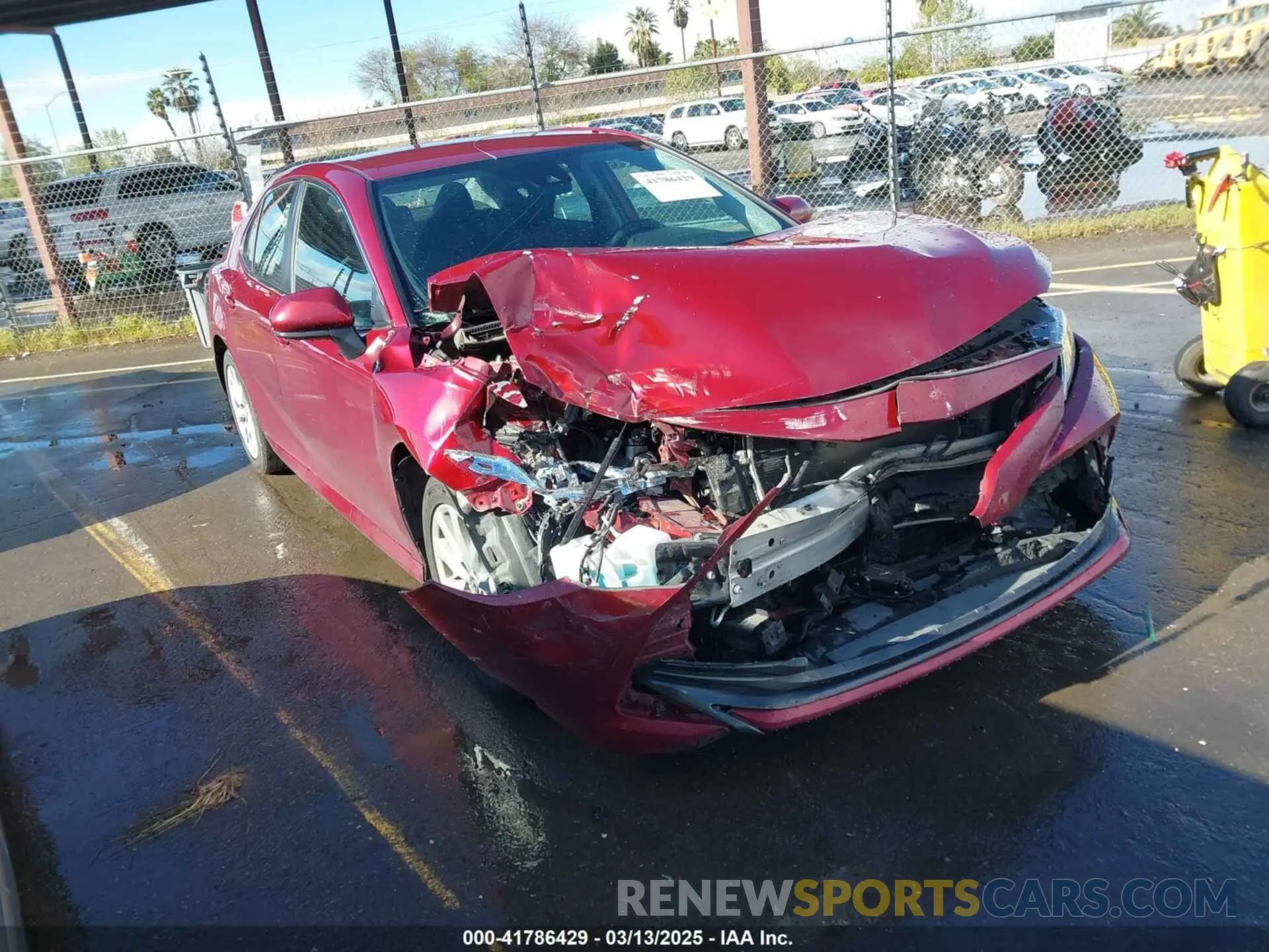 1 Photograph of a damaged car 4T1C11AK4LU916494 TOYOTA CAMRY 2020