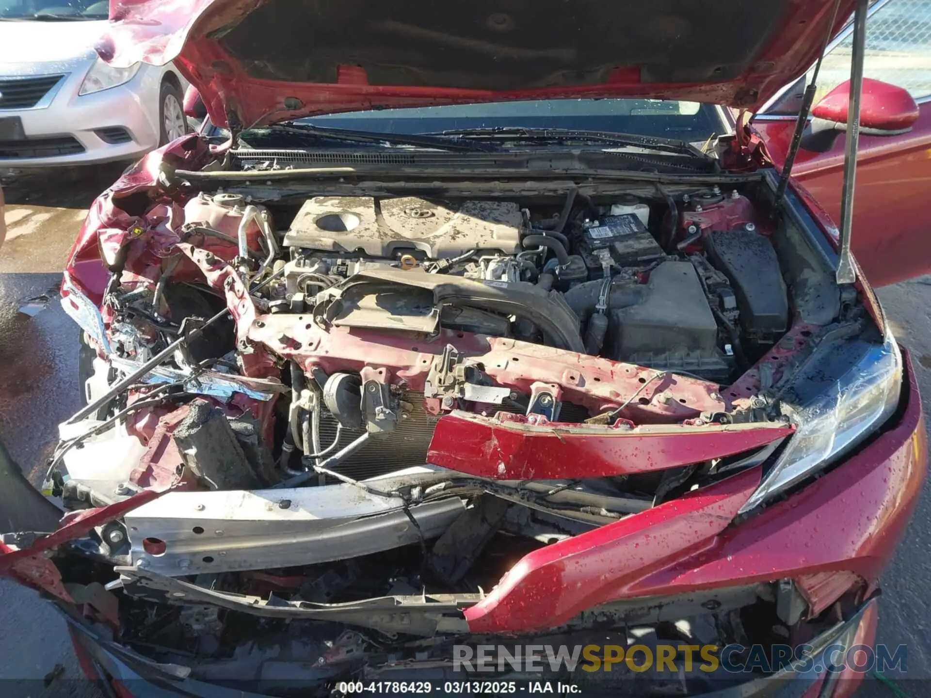 10 Photograph of a damaged car 4T1C11AK4LU916494 TOYOTA CAMRY 2020