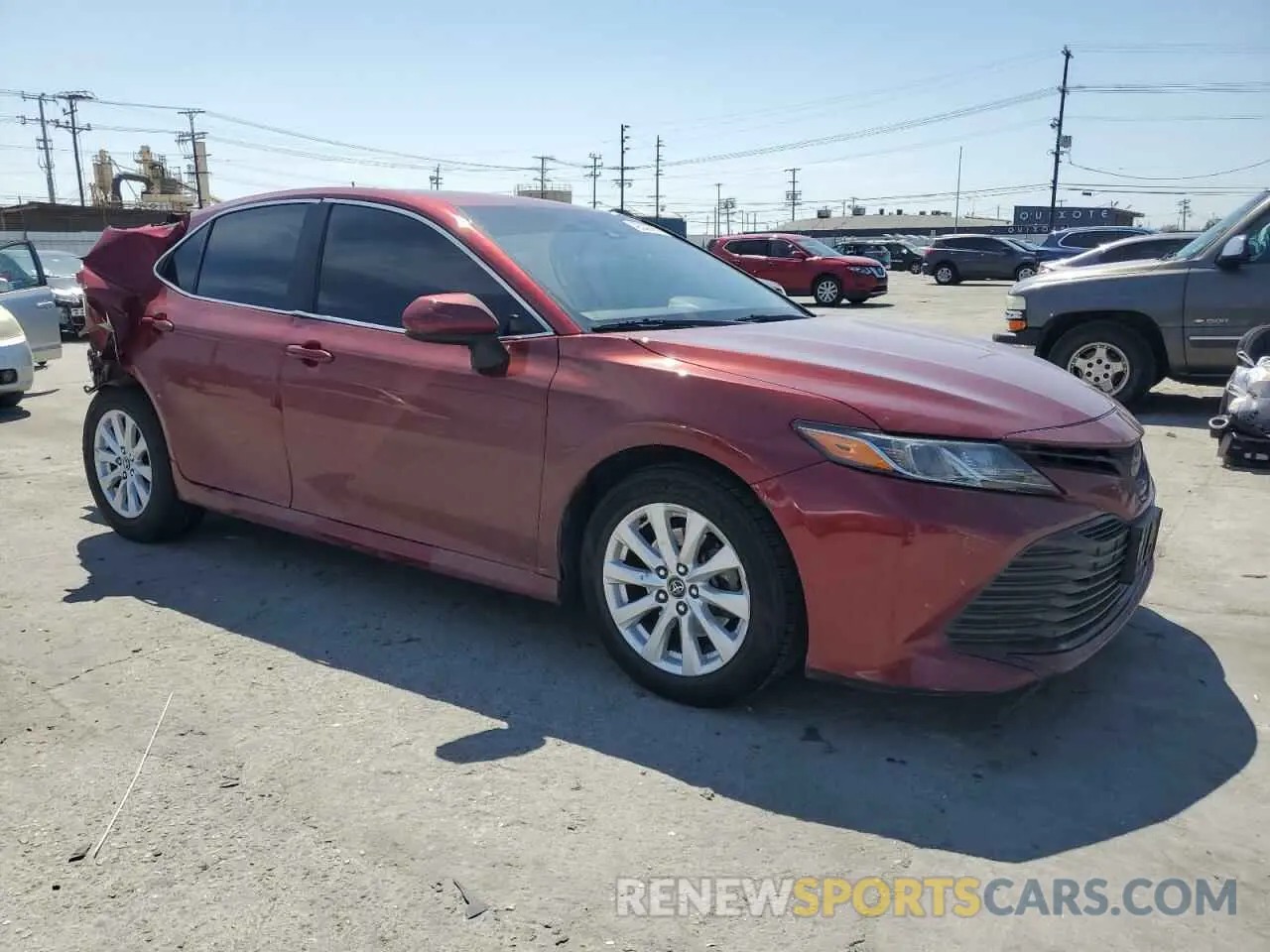 4 Photograph of a damaged car 4T1C11AK4LU917886 TOYOTA CAMRY 2020