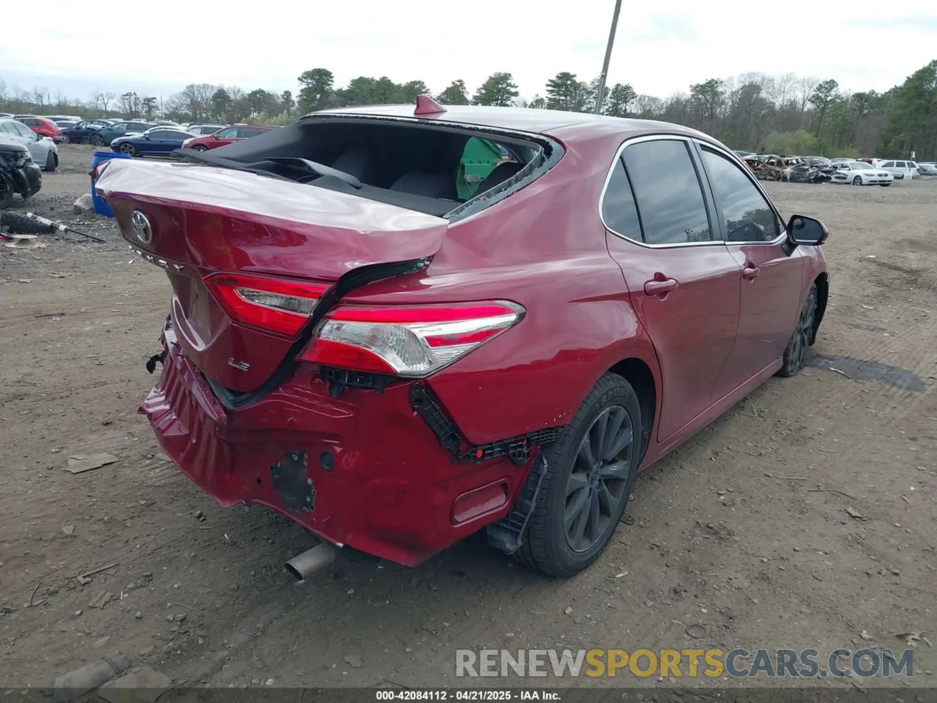 4 Photograph of a damaged car 4T1C11AK4LU920044 TOYOTA CAMRY 2020