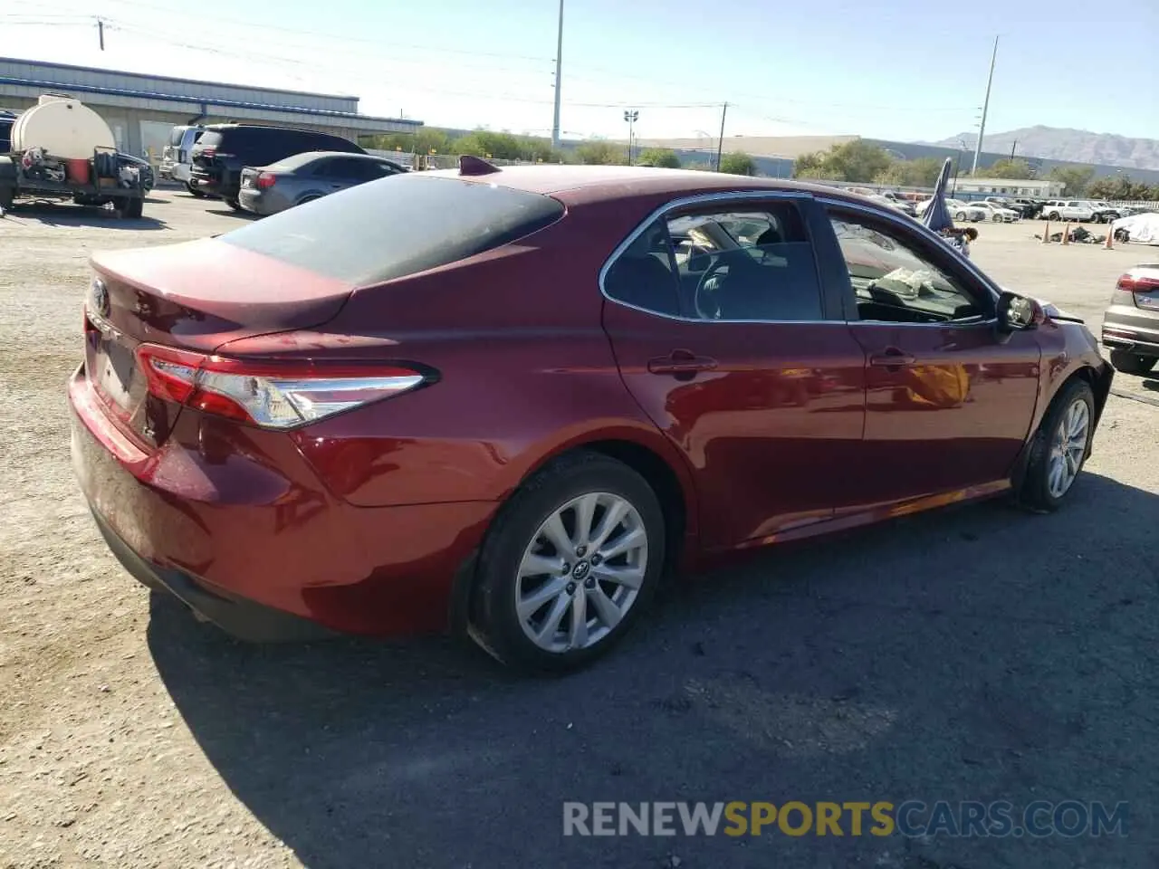 3 Photograph of a damaged car 4T1C11AK4LU922070 TOYOTA CAMRY 2020
