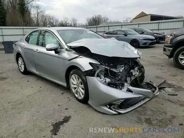 11 Photograph of a damaged car 4T1C11AK4LU924529 TOYOTA CAMRY 2020