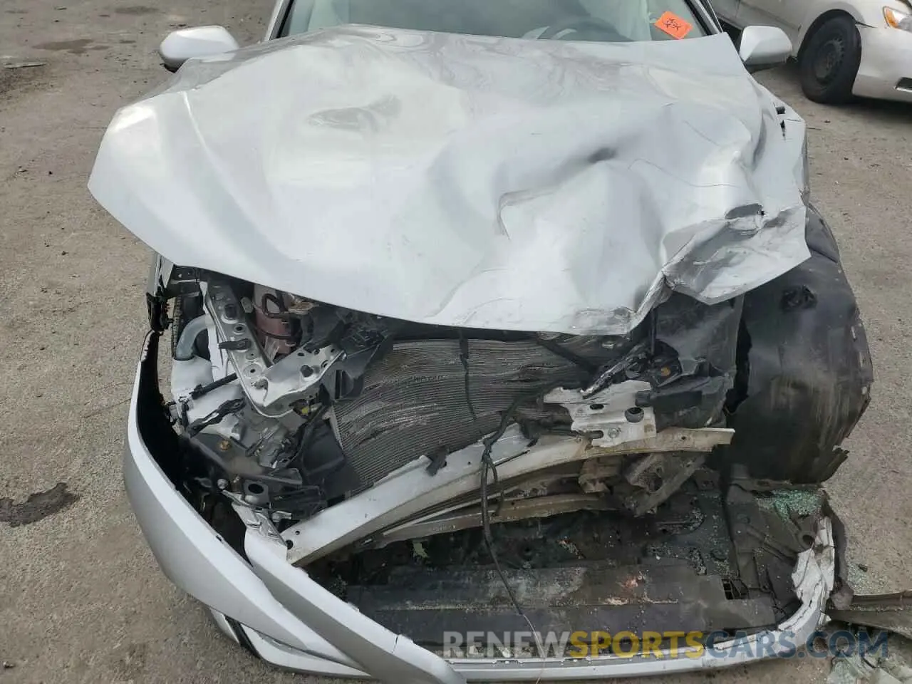 12 Photograph of a damaged car 4T1C11AK4LU924529 TOYOTA CAMRY 2020
