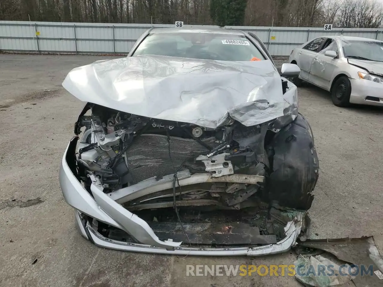 5 Photograph of a damaged car 4T1C11AK4LU924529 TOYOTA CAMRY 2020