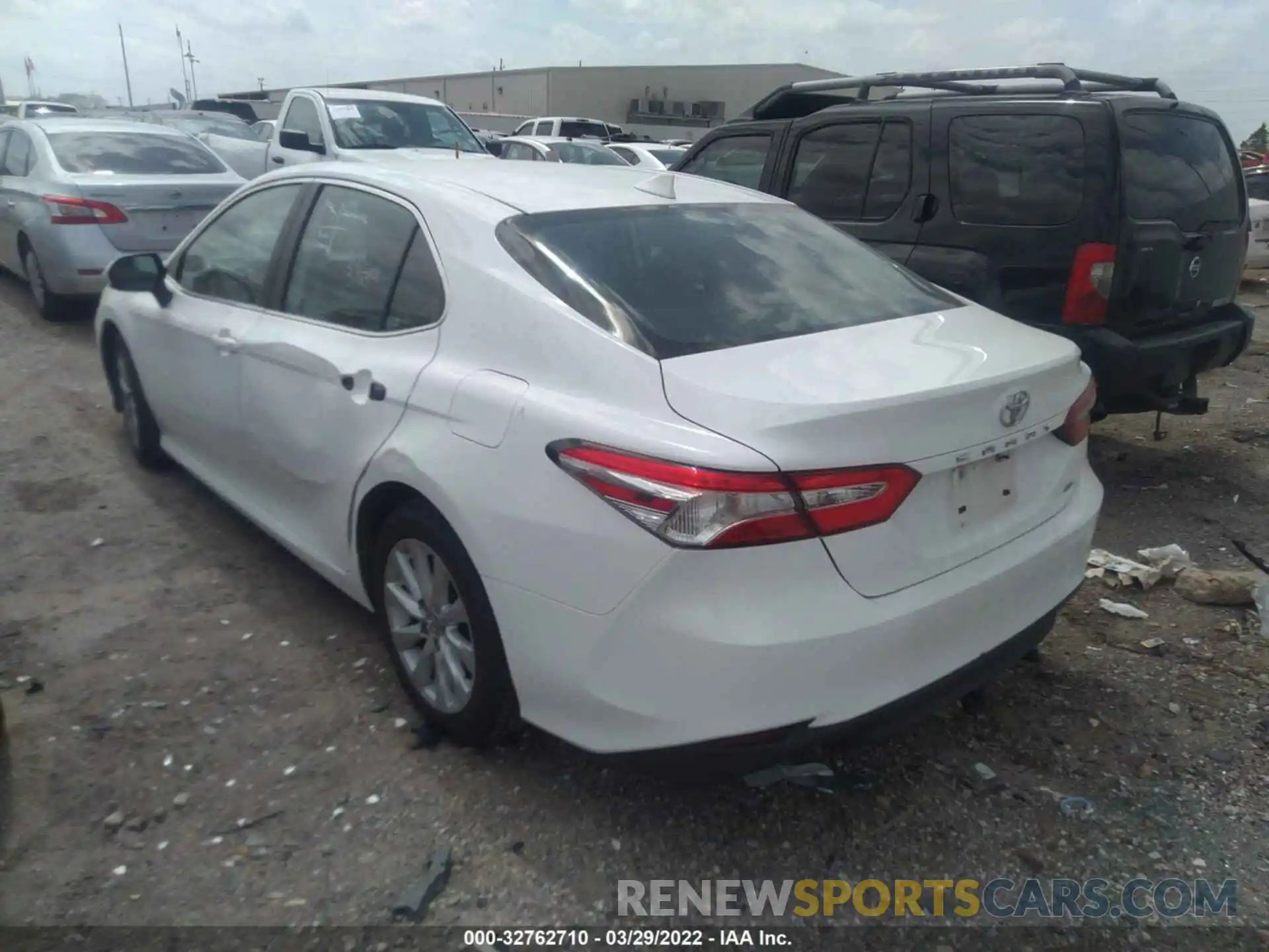 3 Photograph of a damaged car 4T1C11AK4LU932176 TOYOTA CAMRY 2020