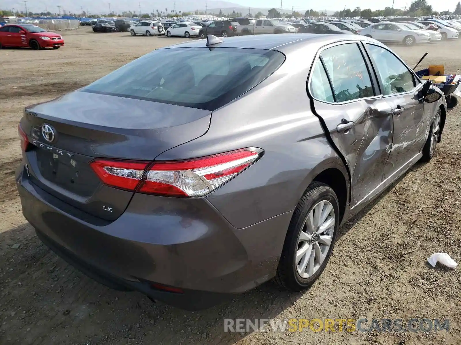 4 Photograph of a damaged car 4T1C11AK4LU934705 TOYOTA CAMRY 2020