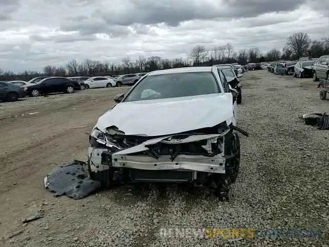 10 Photograph of a damaged car 4T1C11AK4LU939600 TOYOTA CAMRY 2020