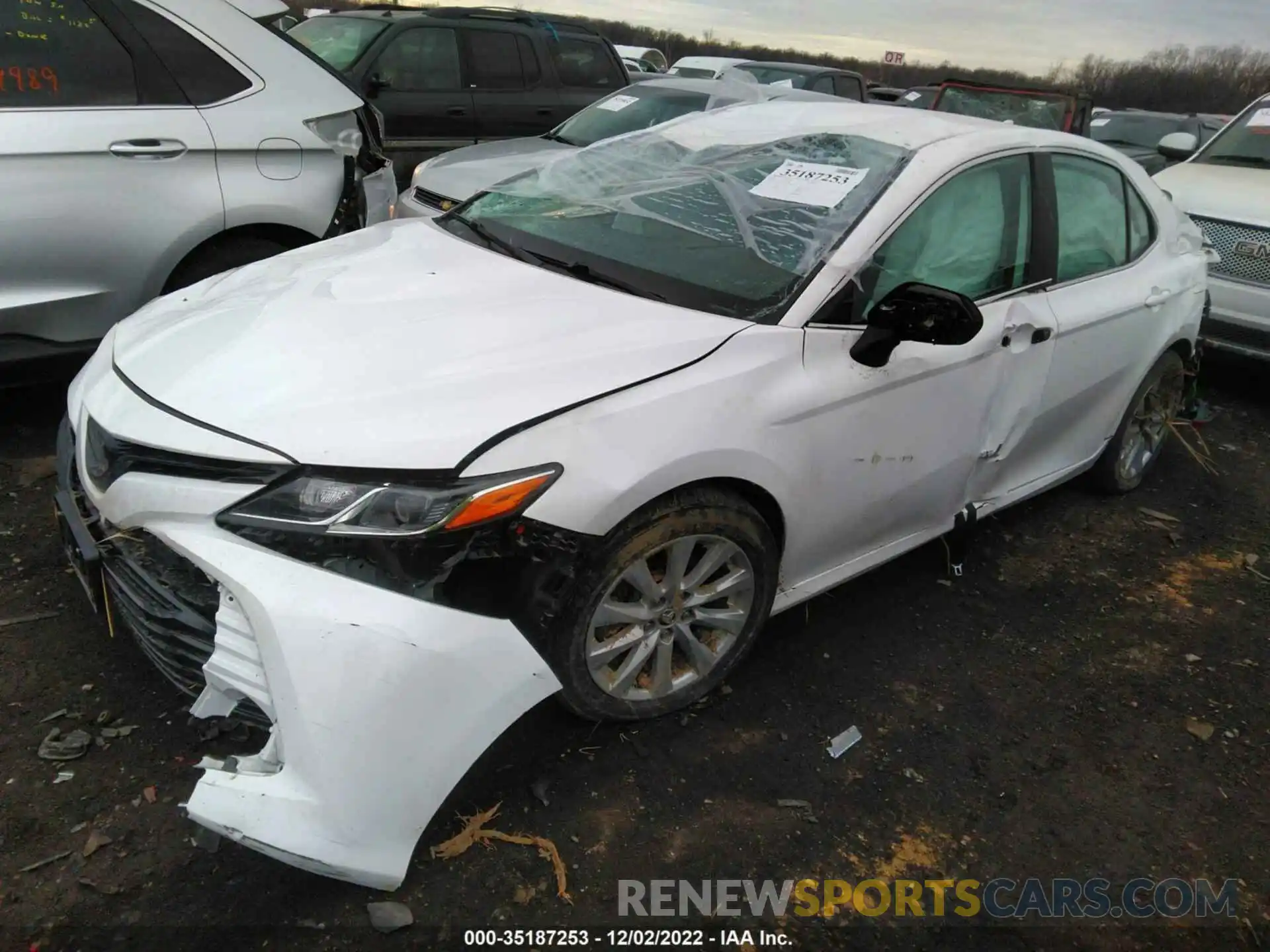 2 Photograph of a damaged car 4T1C11AK4LU941282 TOYOTA CAMRY 2020