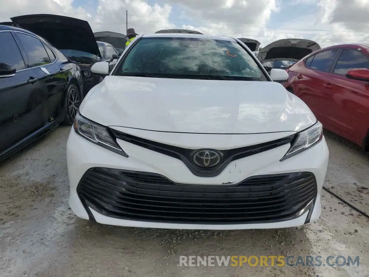 5 Photograph of a damaged car 4T1C11AK4LU948359 TOYOTA CAMRY 2020
