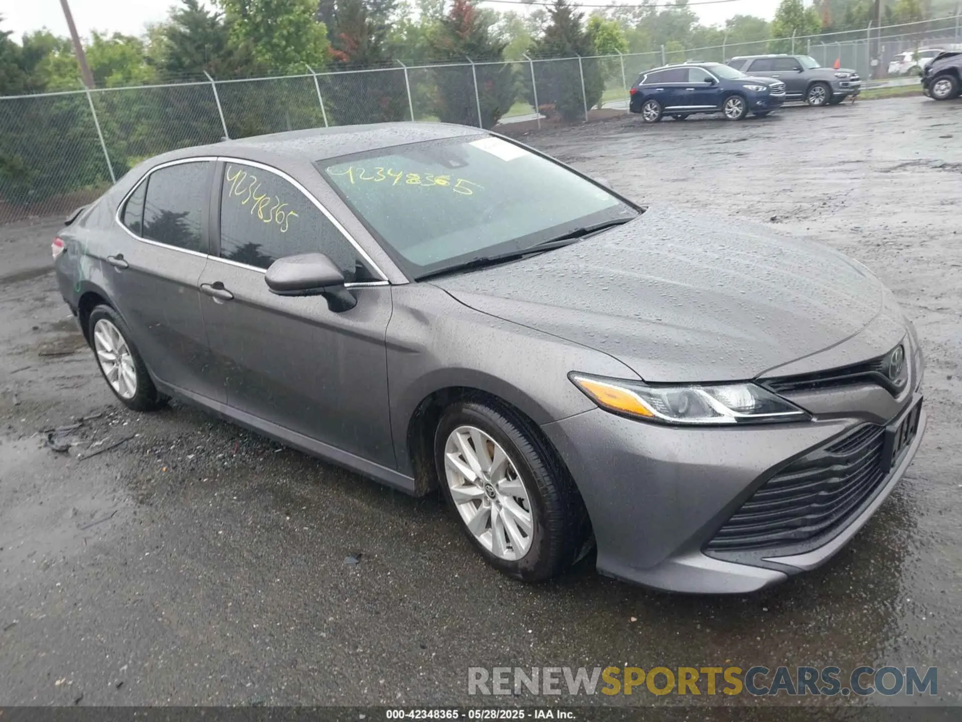 1 Photograph of a damaged car 4T1C11AK4LU966005 TOYOTA CAMRY 2020