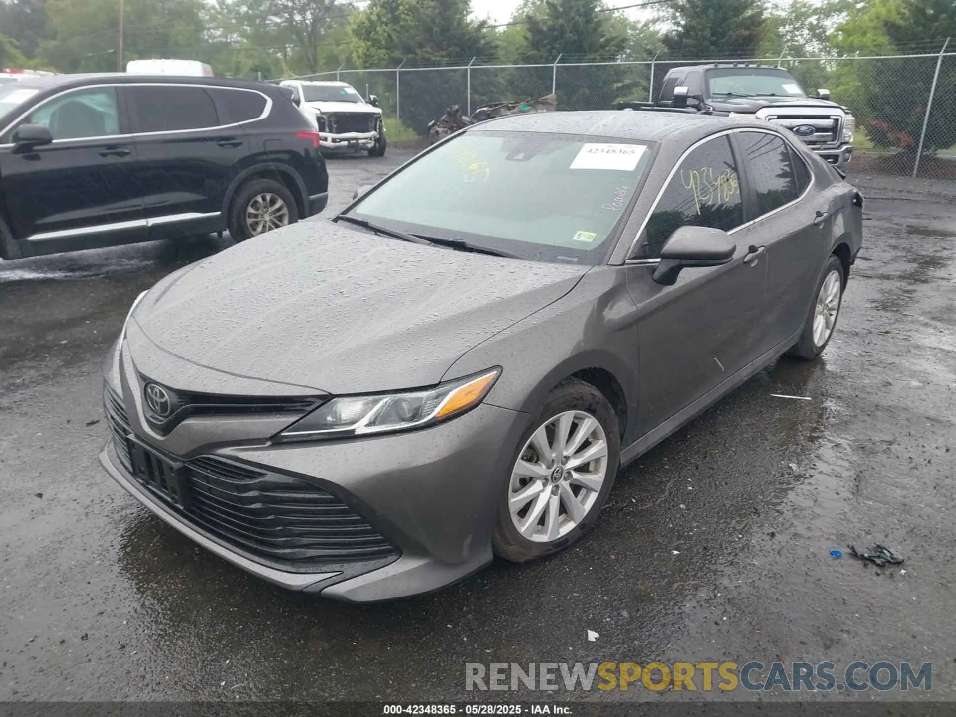 2 Photograph of a damaged car 4T1C11AK4LU966005 TOYOTA CAMRY 2020