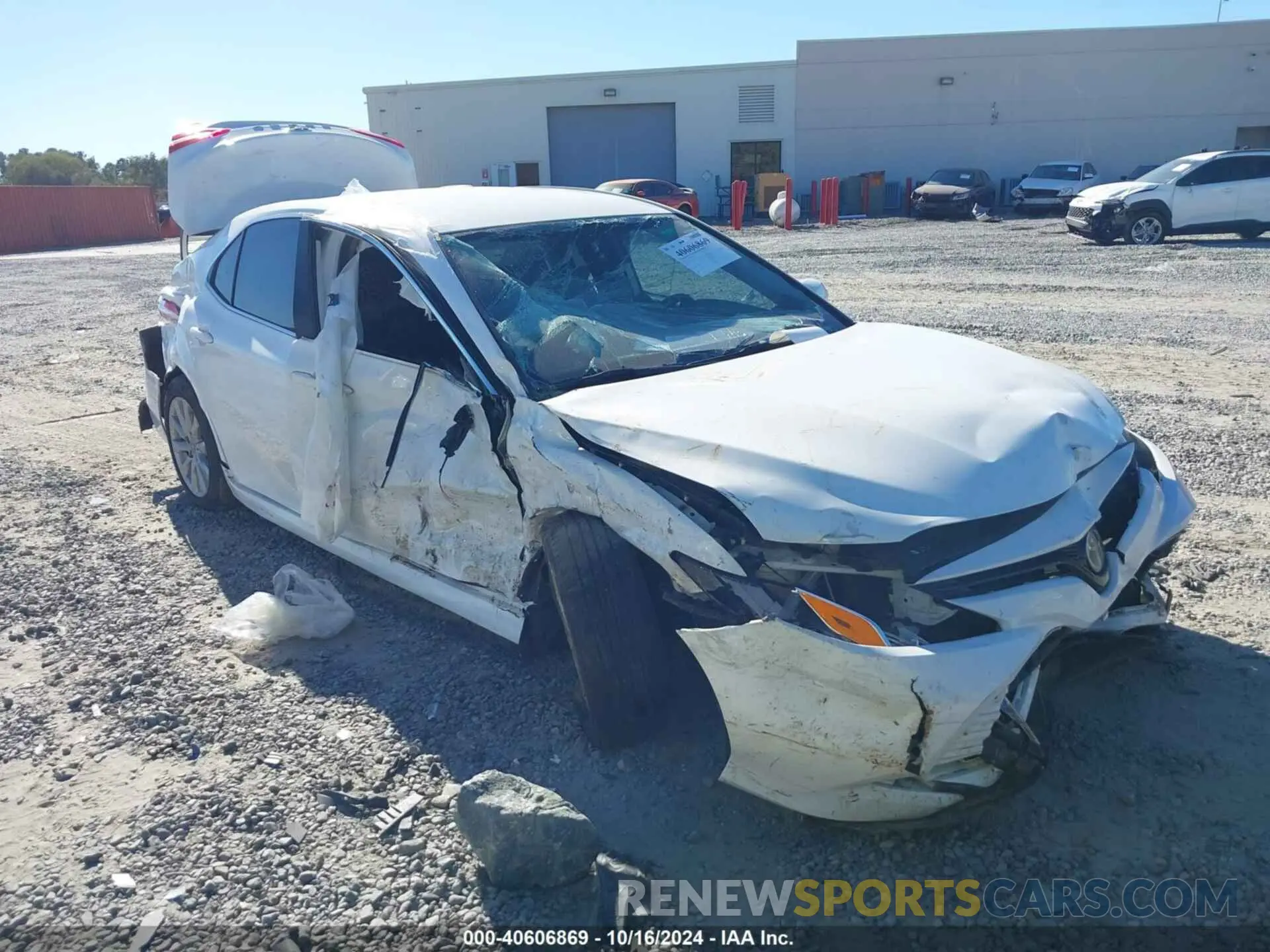 1 Photograph of a damaged car 4T1C11AK4LU988439 TOYOTA CAMRY 2020
