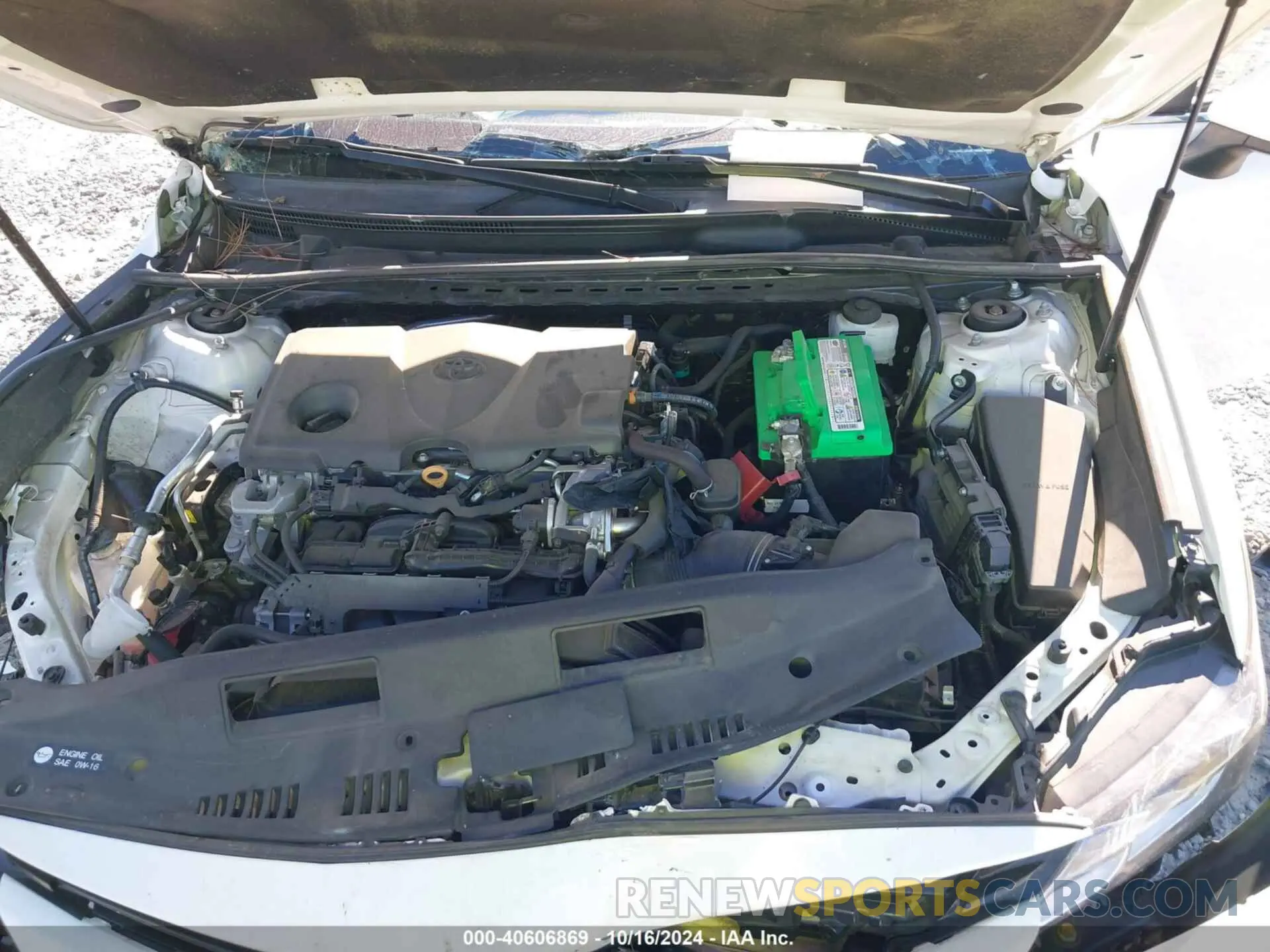 10 Photograph of a damaged car 4T1C11AK4LU988439 TOYOTA CAMRY 2020