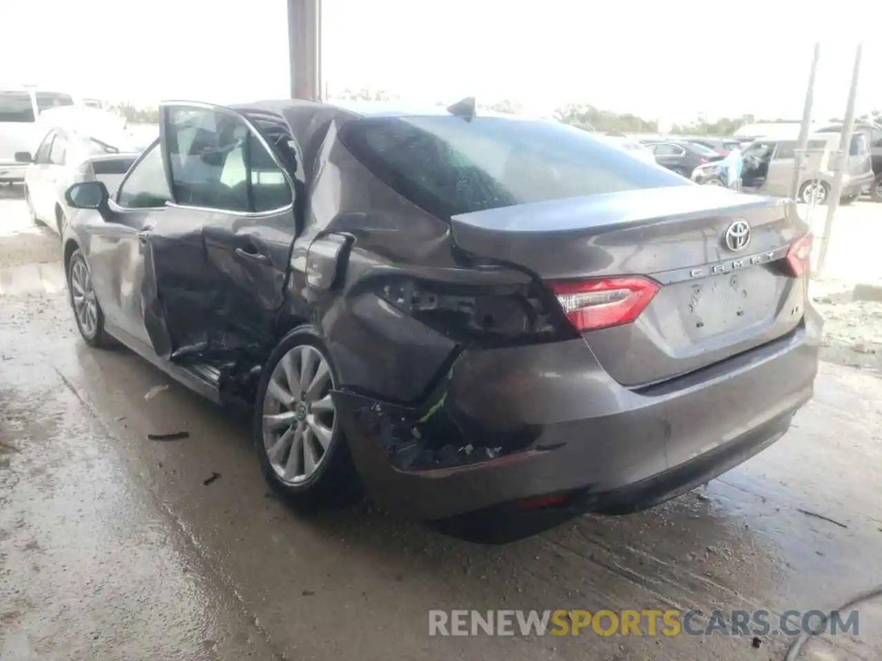 3 Photograph of a damaged car 4T1C11AK4LU990594 TOYOTA CAMRY 2020