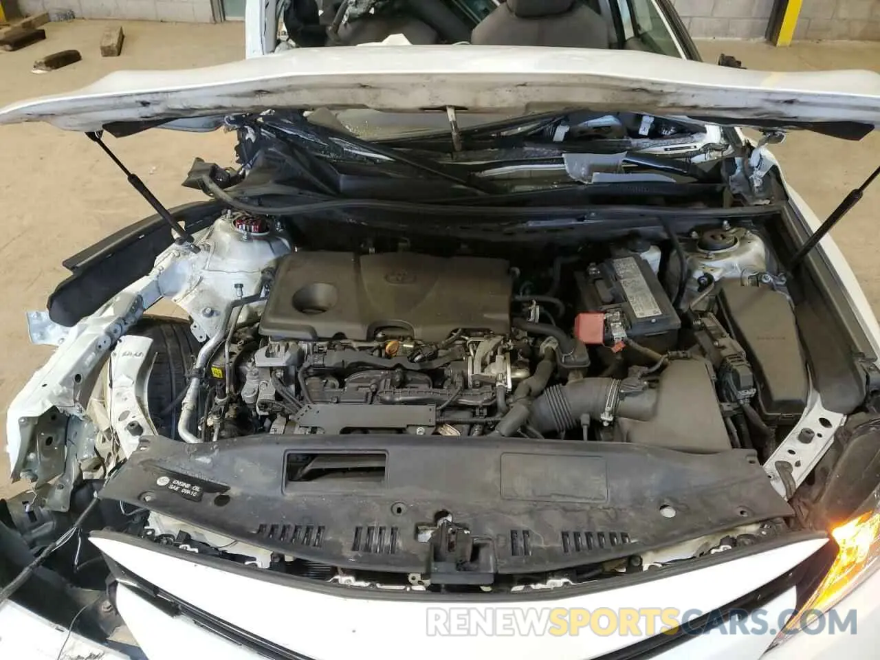 11 Photograph of a damaged car 4T1C11AK4LU998615 TOYOTA CAMRY 2020