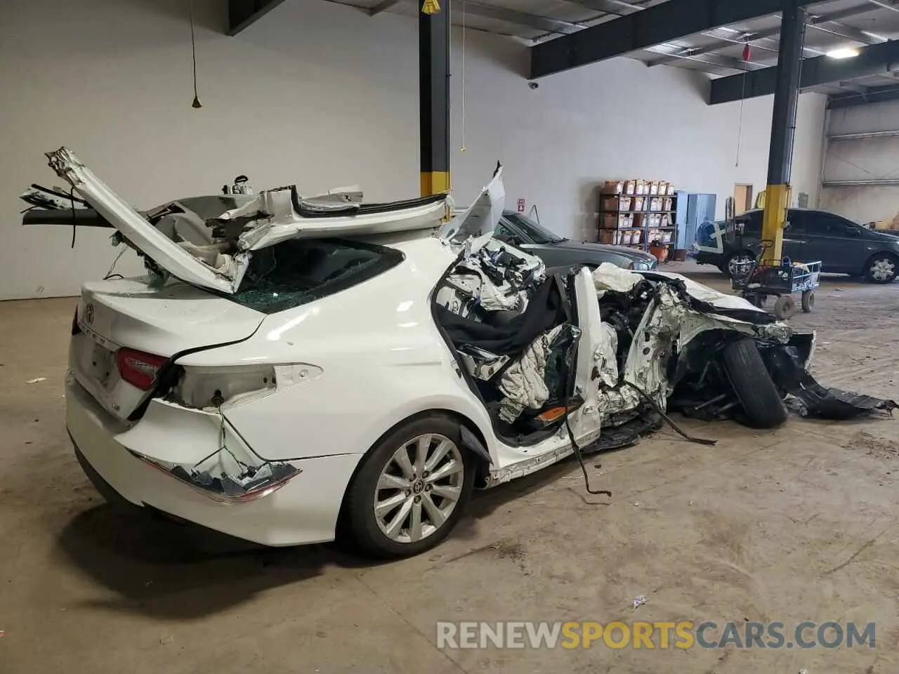 3 Photograph of a damaged car 4T1C11AK4LU998615 TOYOTA CAMRY 2020