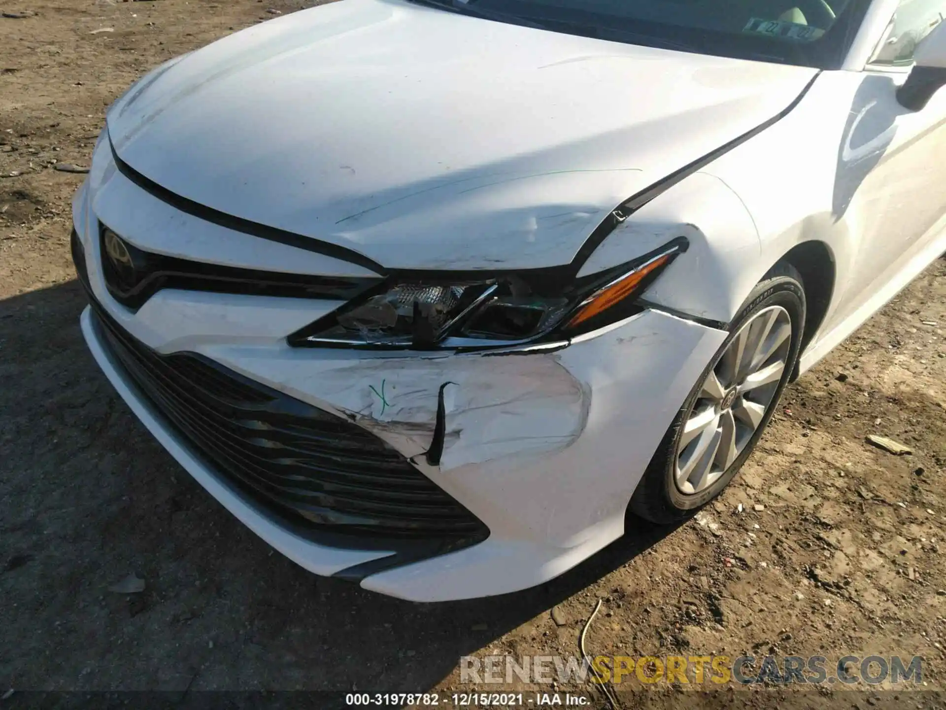 6 Photograph of a damaged car 4T1C11AK4LU999456 TOYOTA CAMRY 2020