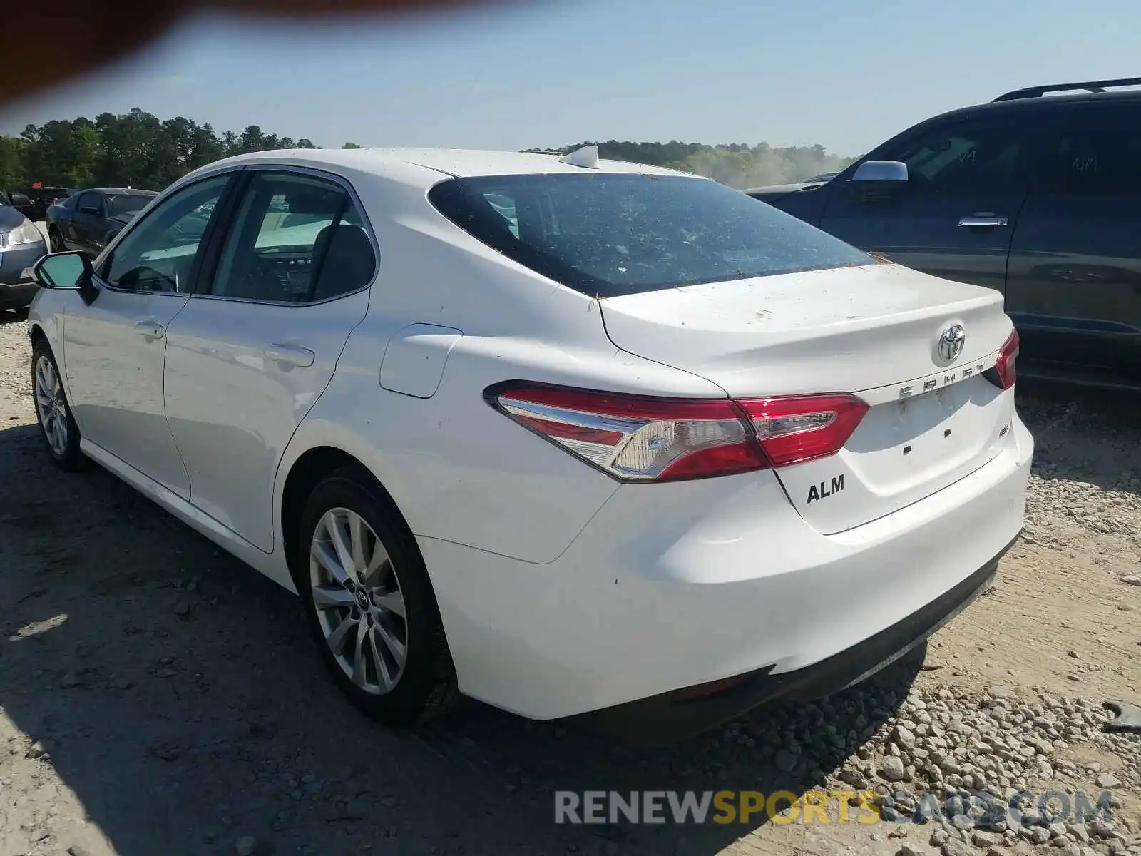 3 Photograph of a damaged car 4T1C11AK5LU313702 TOYOTA CAMRY 2020